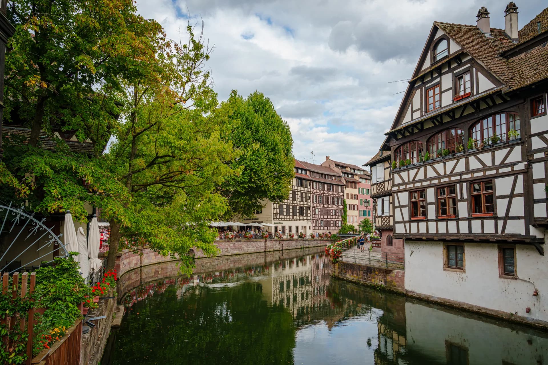 Canal and half-timbered houses in La Petite France, Strasbourg