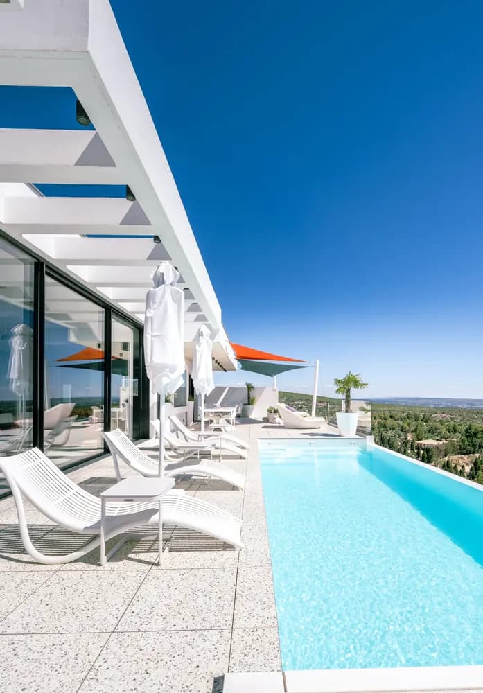An infinity pool facing the sea